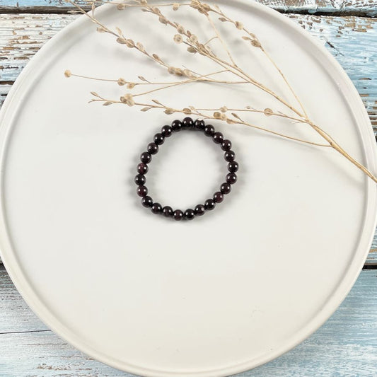 Armband aus Granat-Edelstein-Kugeln