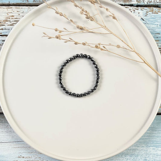 Armband mit Hämatin-Kugeln