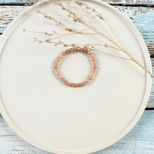 Kugelarmband aus pfirsichfarbenen Mondsteinkugeln